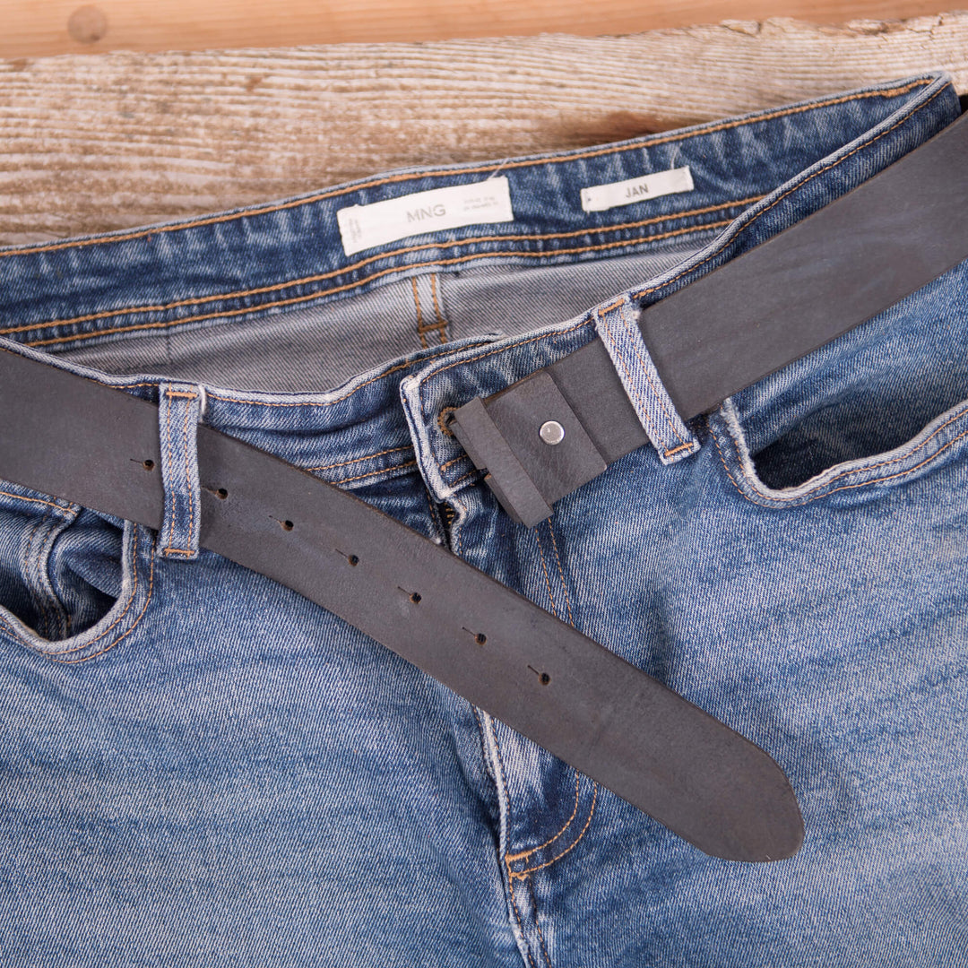 Ledergürtel ohne Schnalle Blau Glatt in den Hosenschlaufen